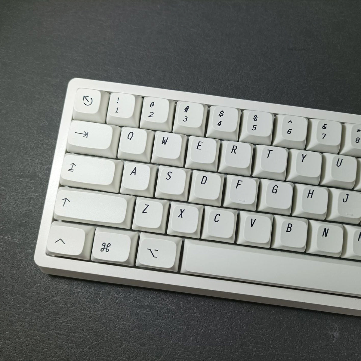 Retro XDA Dye-Sub PBT Keycap Set - Apple Theme - KeyCapUS