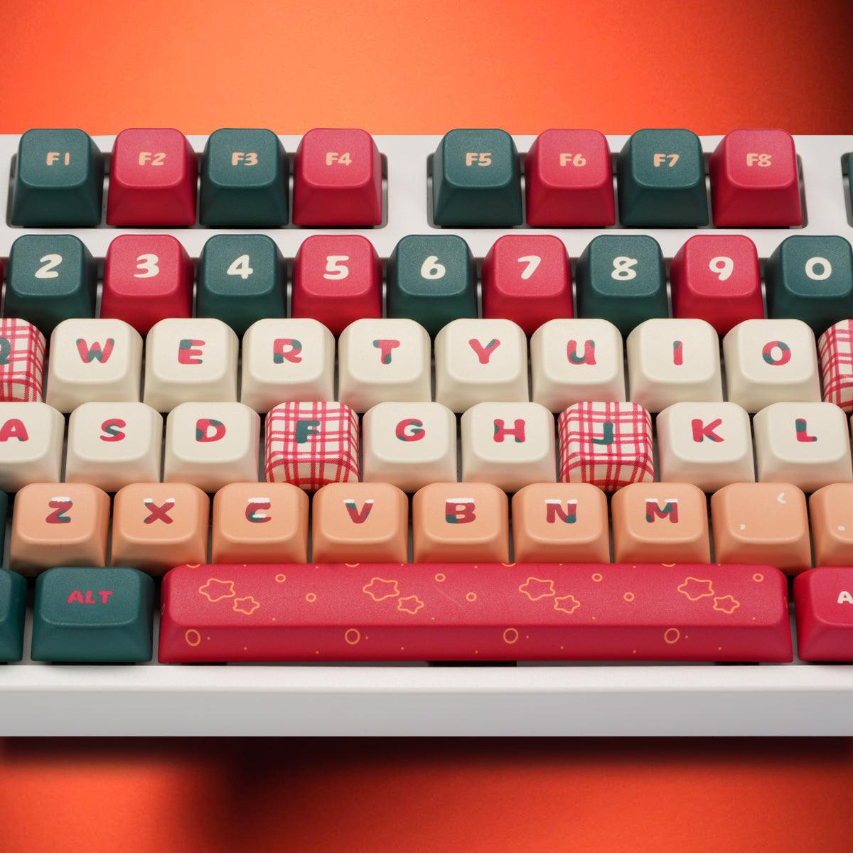 MDA/Cherry Profile PBT Dye-Sub Keycap Set - Christmas Theme 3 - KeyCapUS